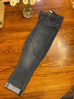 Signature by Levi Strauss Women's Dark Blue Ankle Jeans